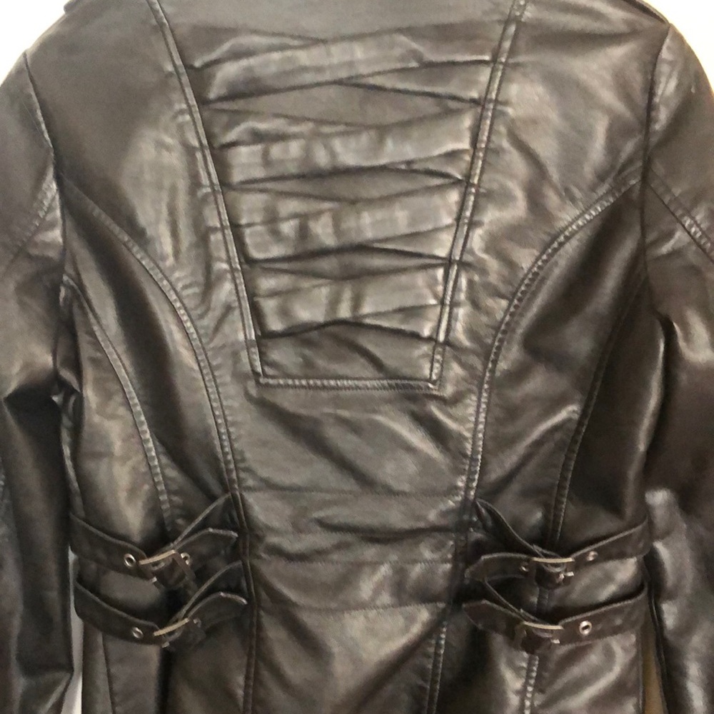 Jacket - Picture 4 of 4